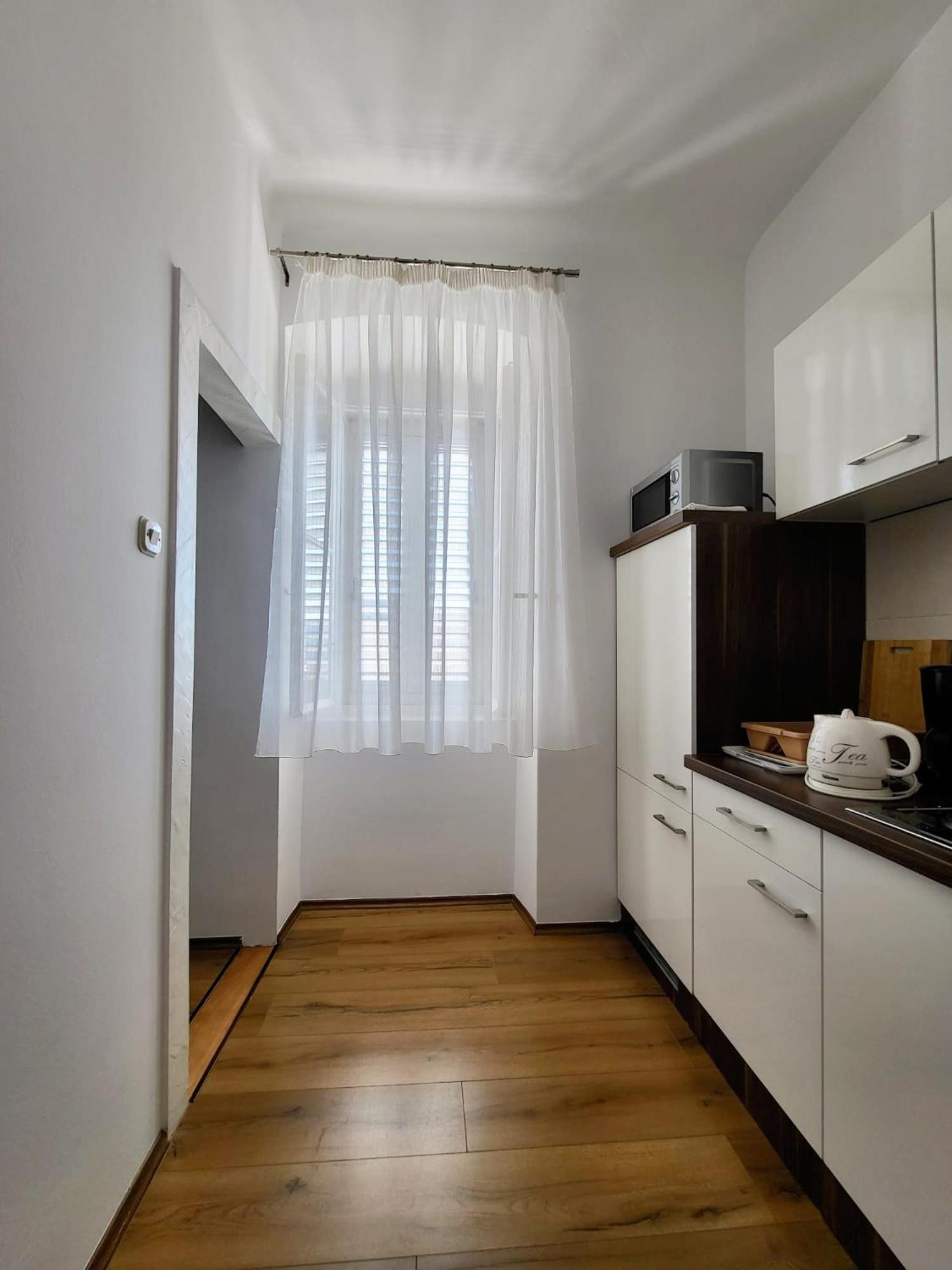 Apartman Miljas 2 *