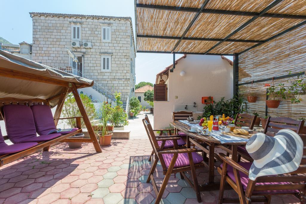 Apartman Miljas 2 *